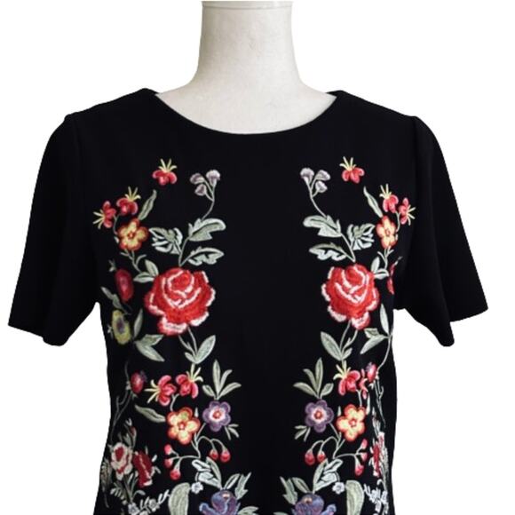 Chelsea & Theodore Black Pink Embroidered Floral Short Sleeve Shift Dress Size 6 - Picture 3 of 12